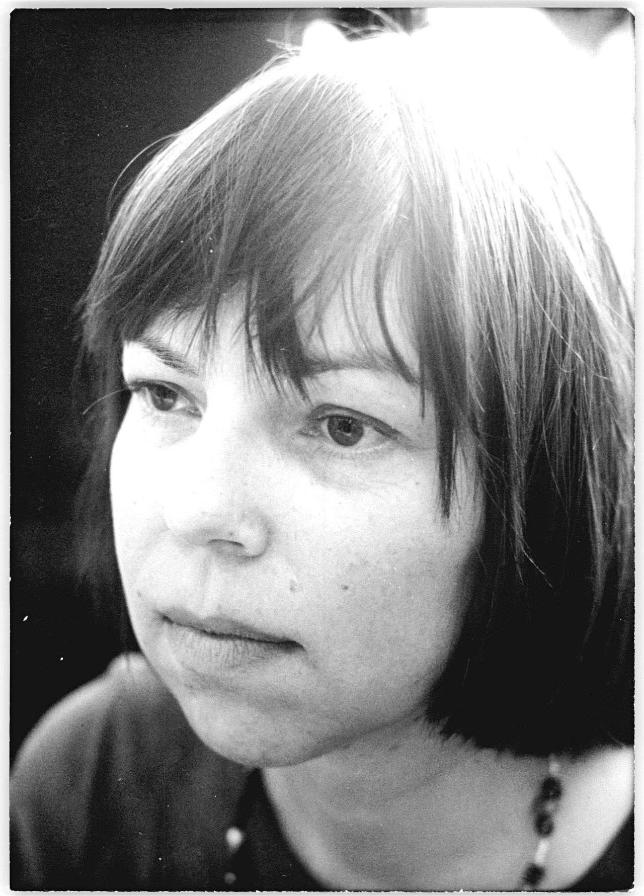 Porträtfoto der Lyrikerin Sarah Kirsch, 1976.