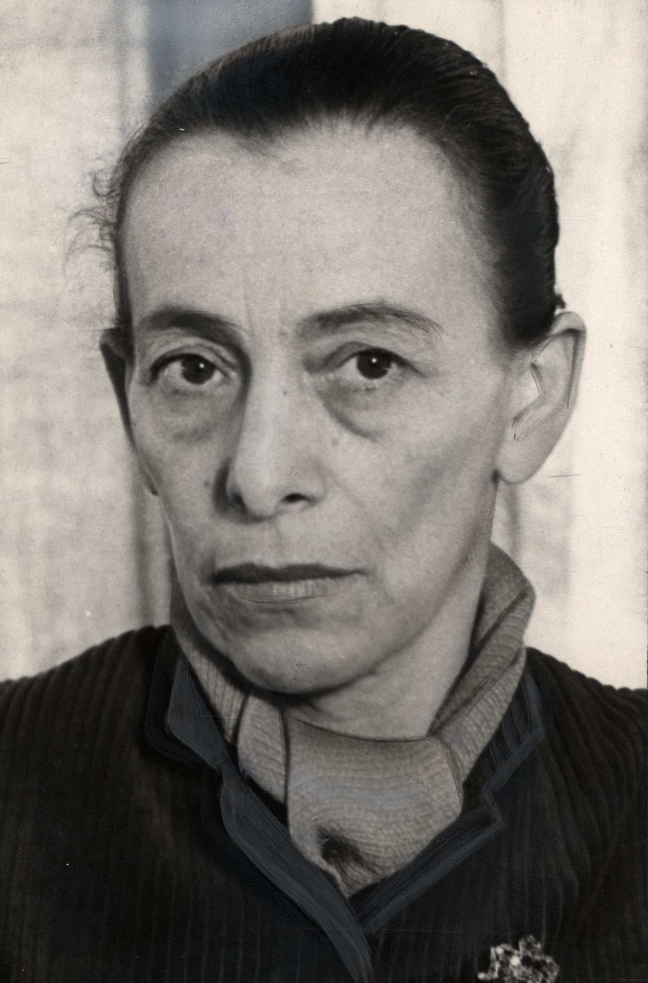 Porträtfotografie von Helene Weigel, 1950