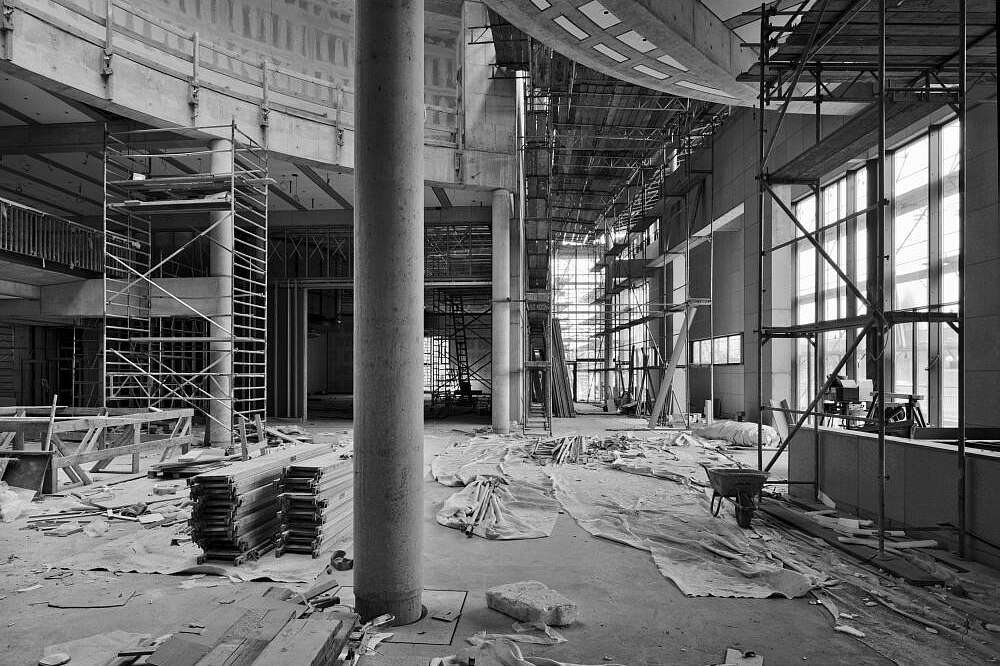 Black and white photography of the museum's lobby during its contruction