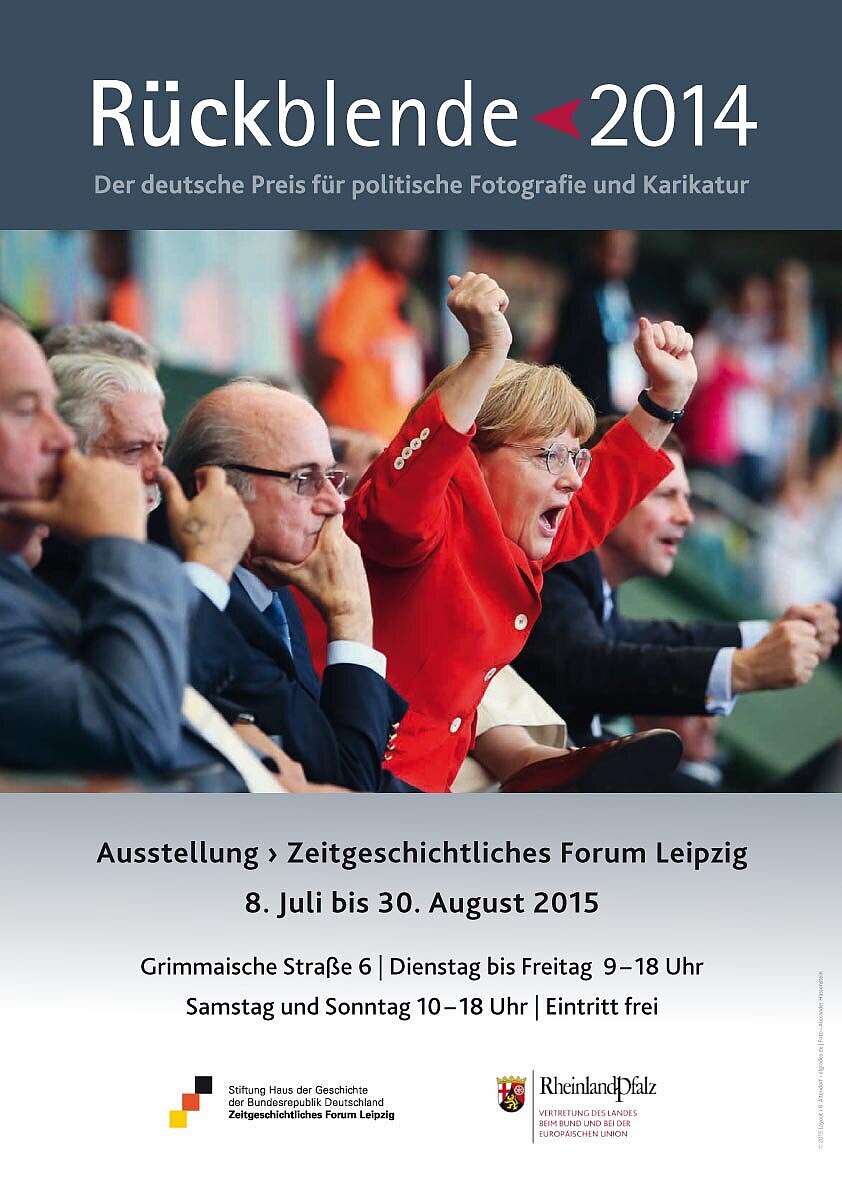 Plakat zur Ausstellung Rückblende 2014. Der deutsche Preis für politische Fotografie und Karikatur