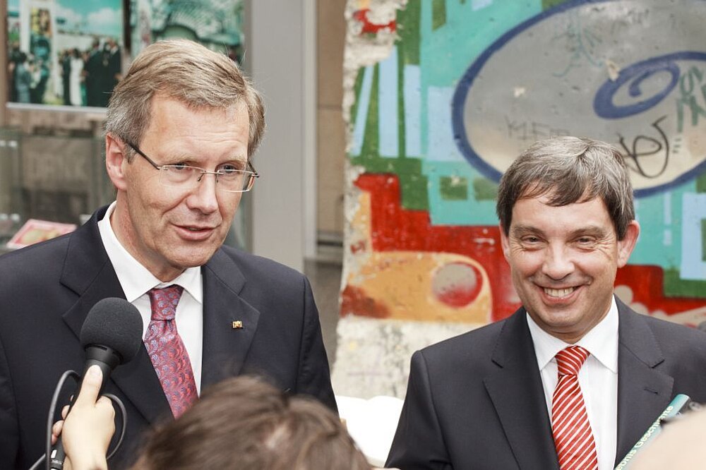 Federal president Christian Wulff at the inauguration of the new permanent exhibition in Bonn in 2011.