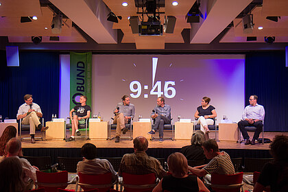 Podiumsdiskussion zur Wahl
