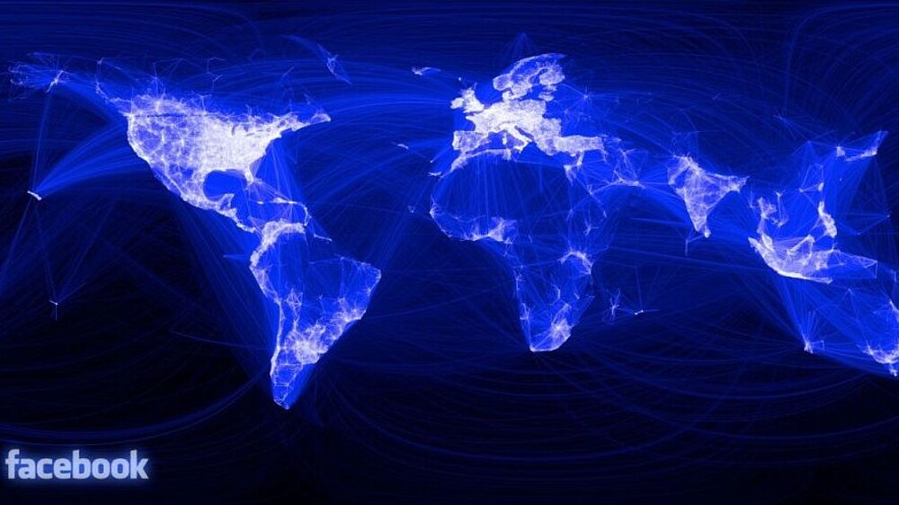 The world map illustrates the global Facebook-connections 2010