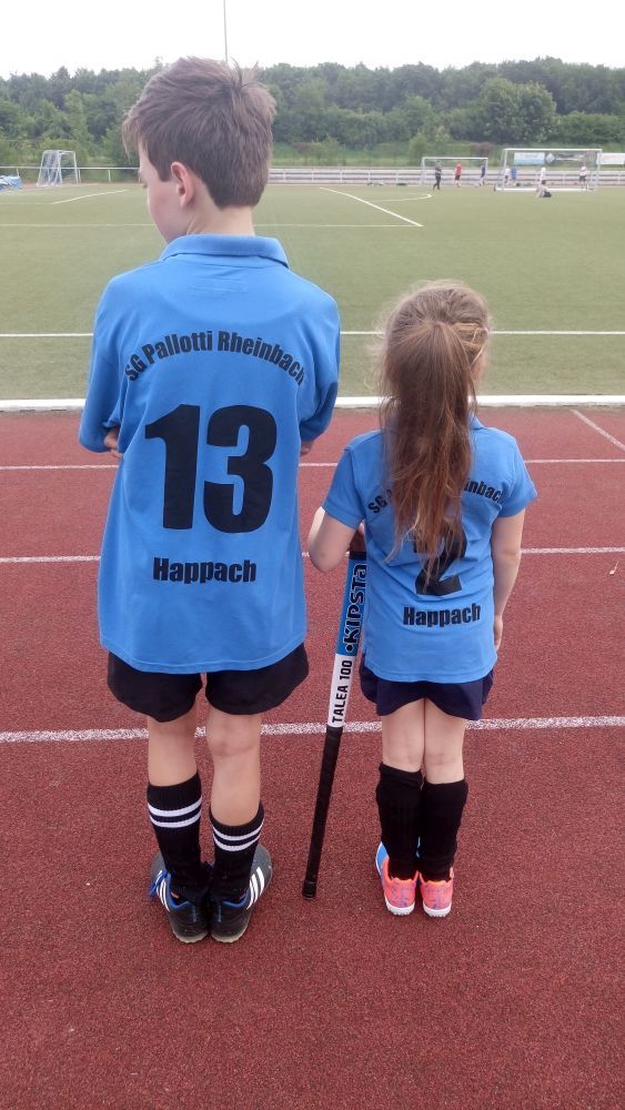 Lukas und Sarah Happach von der SG Palotti Rheinbach Hockey