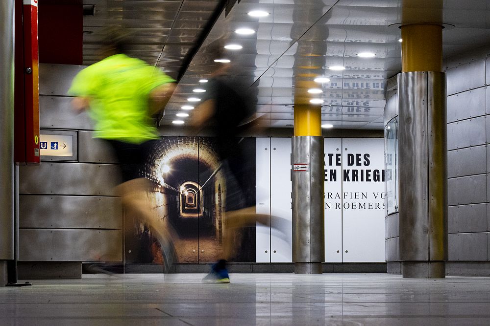 Jogger in der U-Bahn