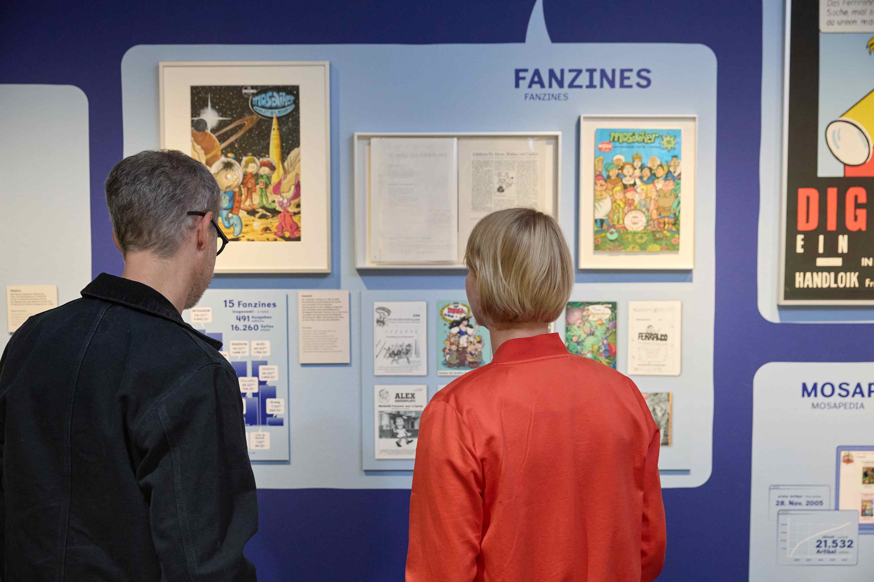 Zu sehen sind in der Ausstellung auch seltene Fanszines aus den 1990er Jahren.
