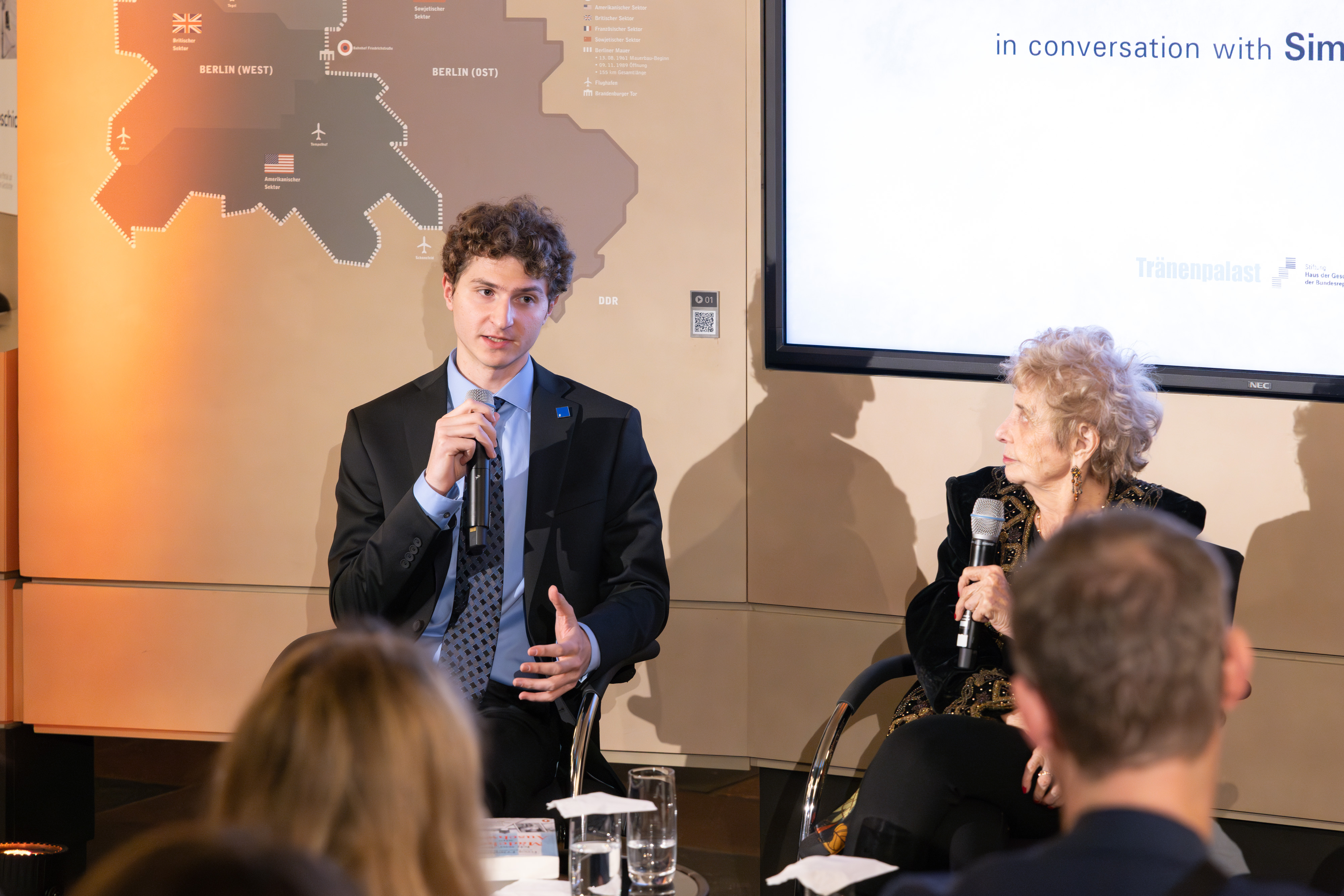 Aron Goodman beantwortet Fragen aus dem Publikum