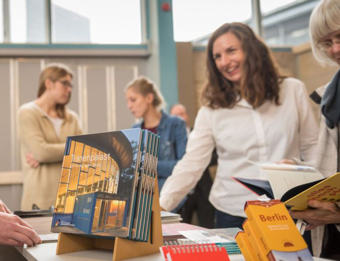 Museums-Shop im Tränen-Palast Berlin