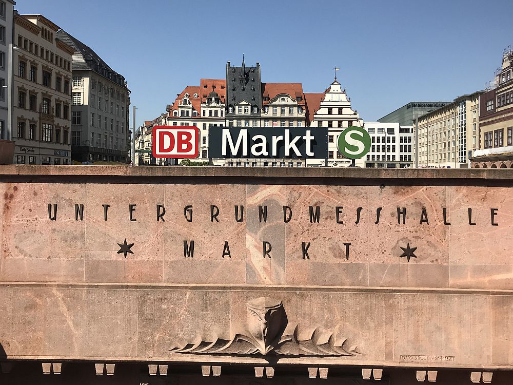 S-Bahn Halte-Stelle Markt beim Zeitgeschichtlichen Forum Leipzig