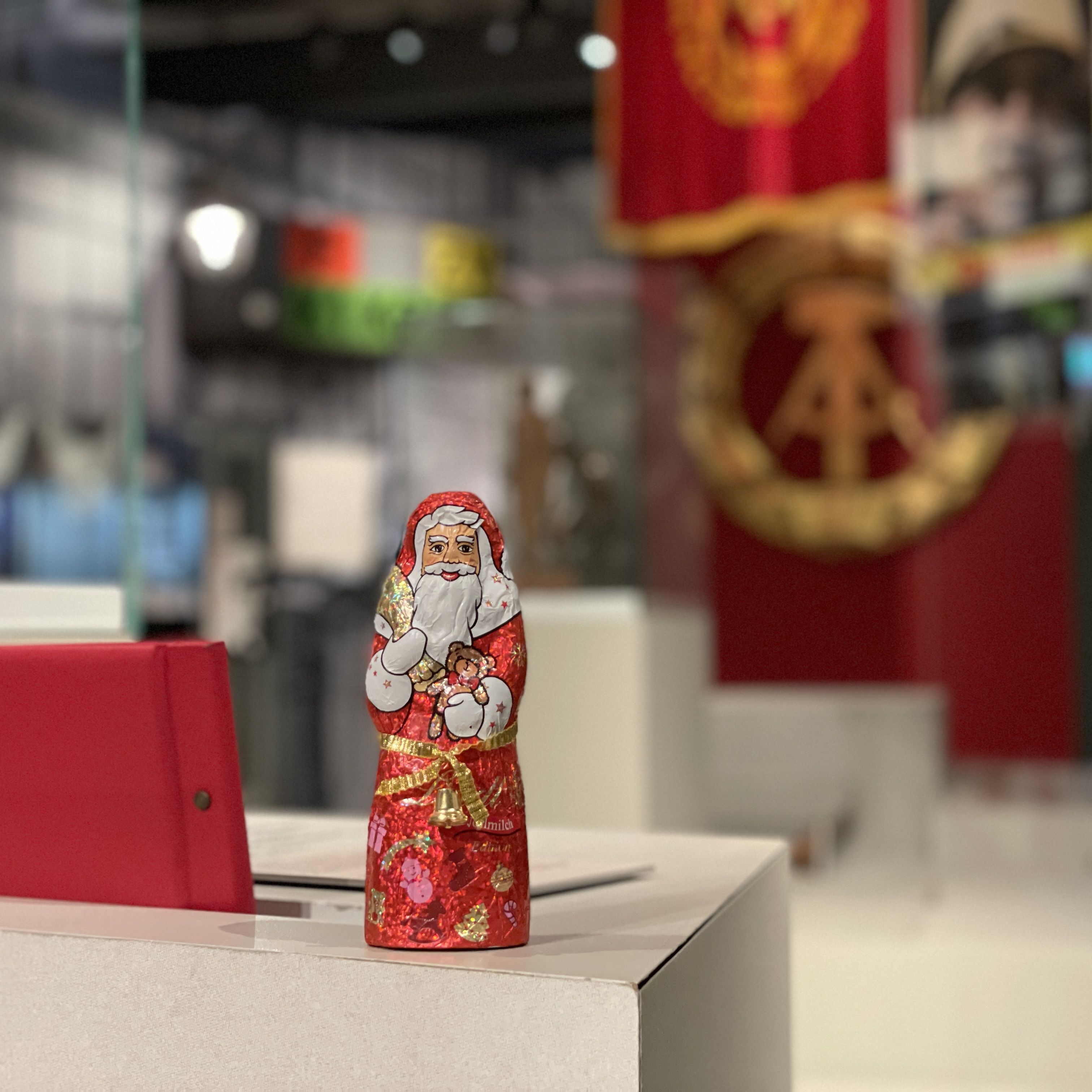 Ein Schoko-Weihnachtsmann in der Dauerausstellung im Museum in der Kulturbrauerei