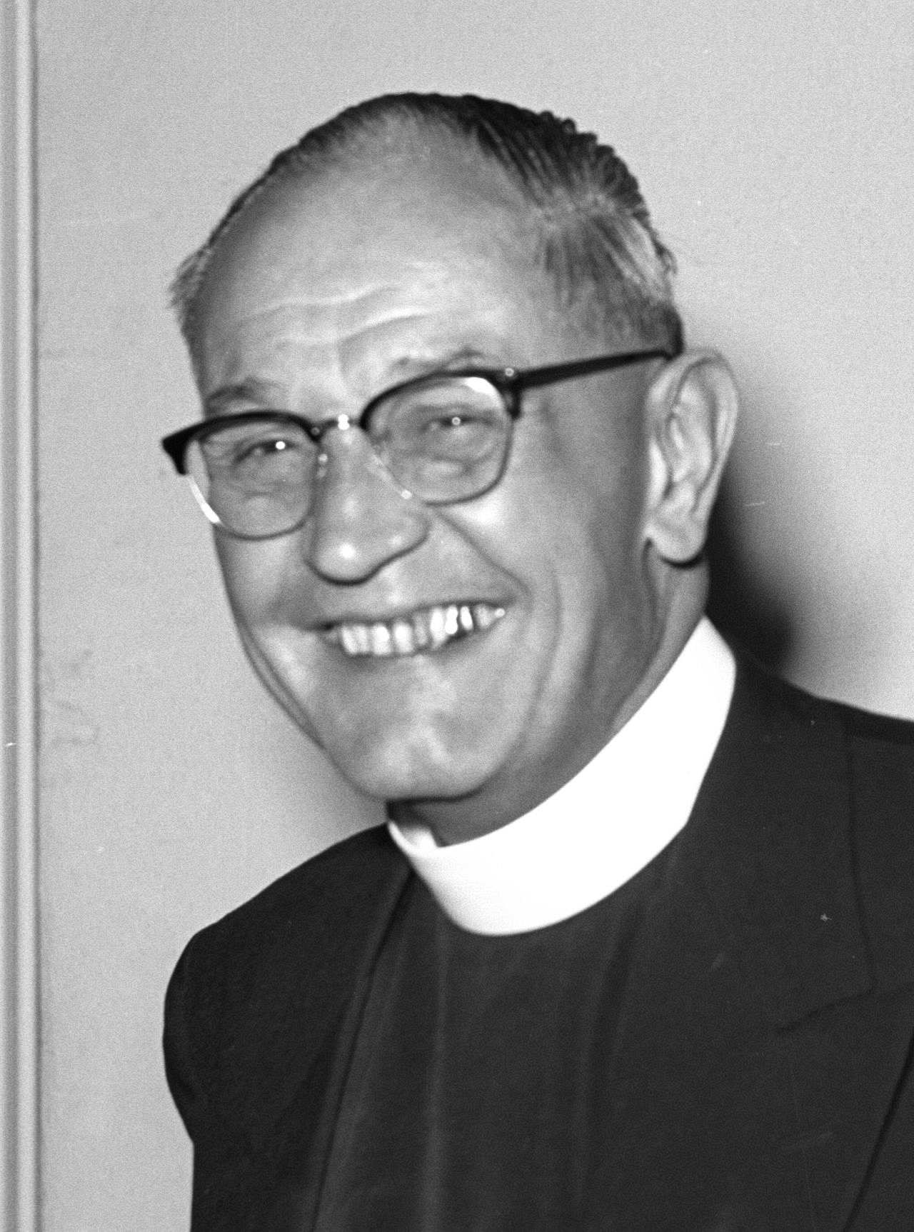 Fotografie von Martin Niemöller, Kirchenpräsident von Hessen, 1956.