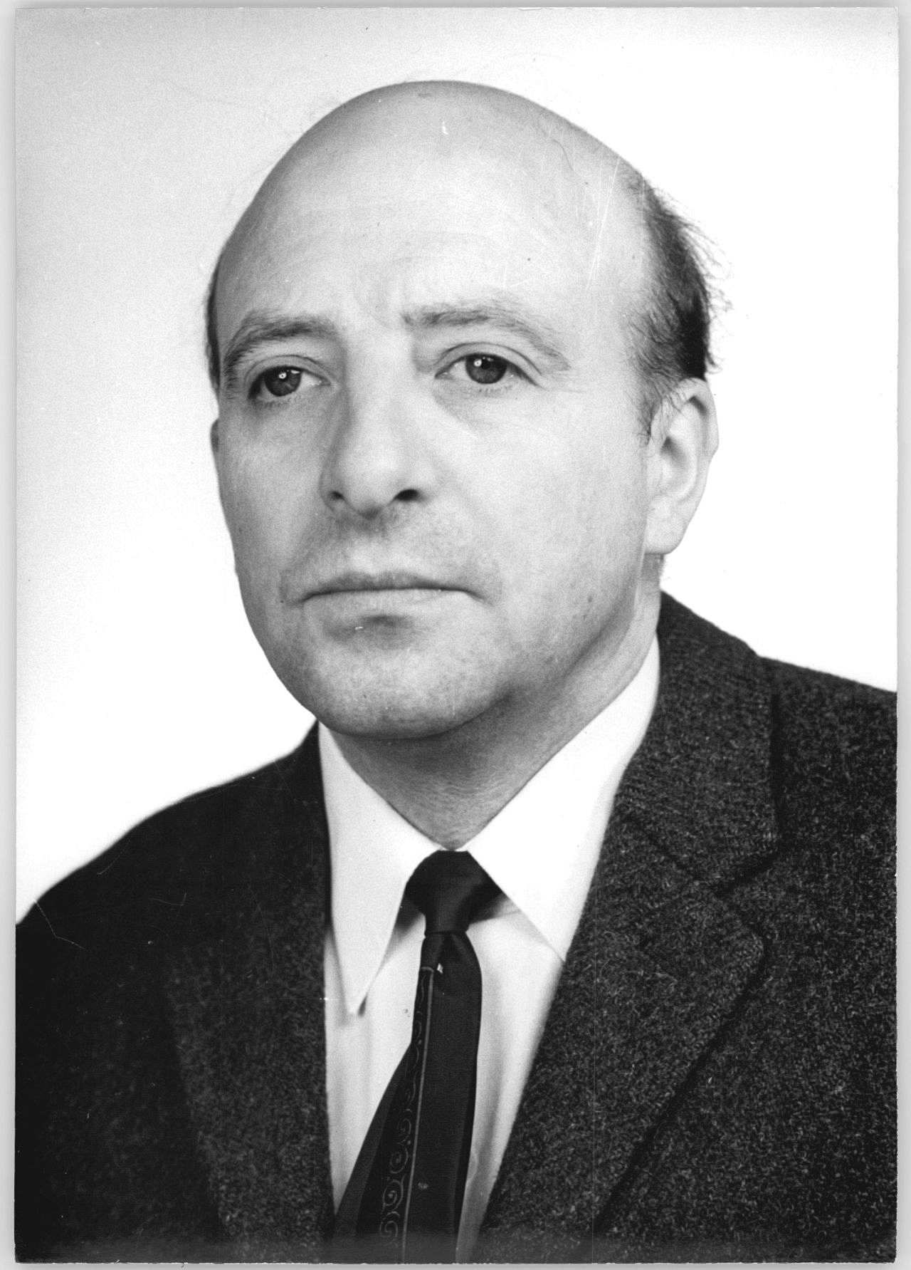 Porträtfoto des Theologen und Politikers (Bündnis 90/Die Grünen) Wolfgang Ullmann, 1990.