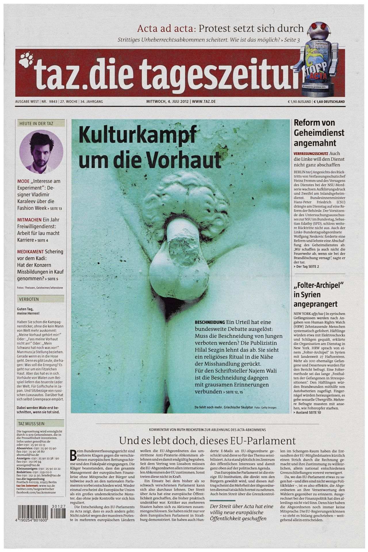 Hauptschlagzeile auf der Titelseite: Kulturkampf um die Vorhaut. Großes mintgrünes Detailfoto von Bauch und Oberschenkel einer nackten männlichen Skulptur. Der größte Teil des Penis ist abgebrochen.