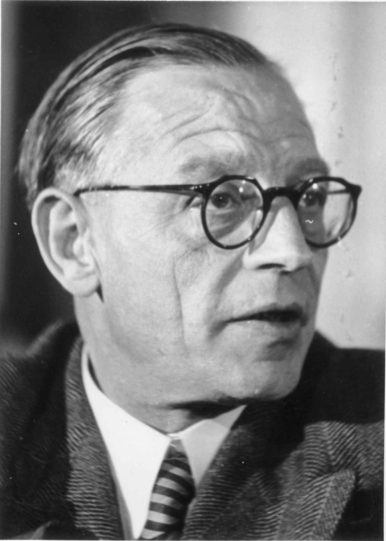 Porträtfotografie des DDR-Politikers Georg Dertinger, Oktober 1949.