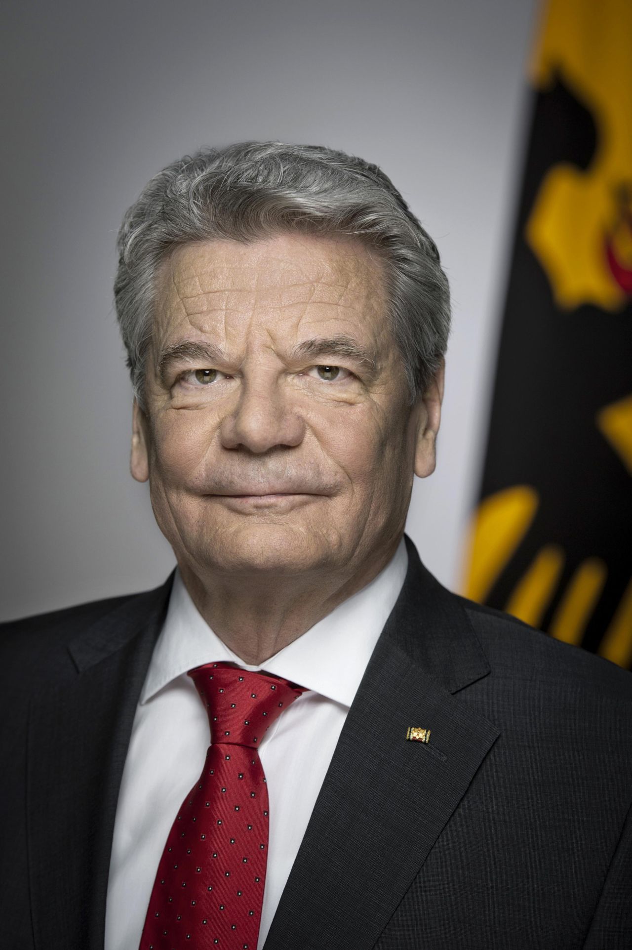 Offizielles Porträt von Bundespräsident Joachim Gauck, 2012.