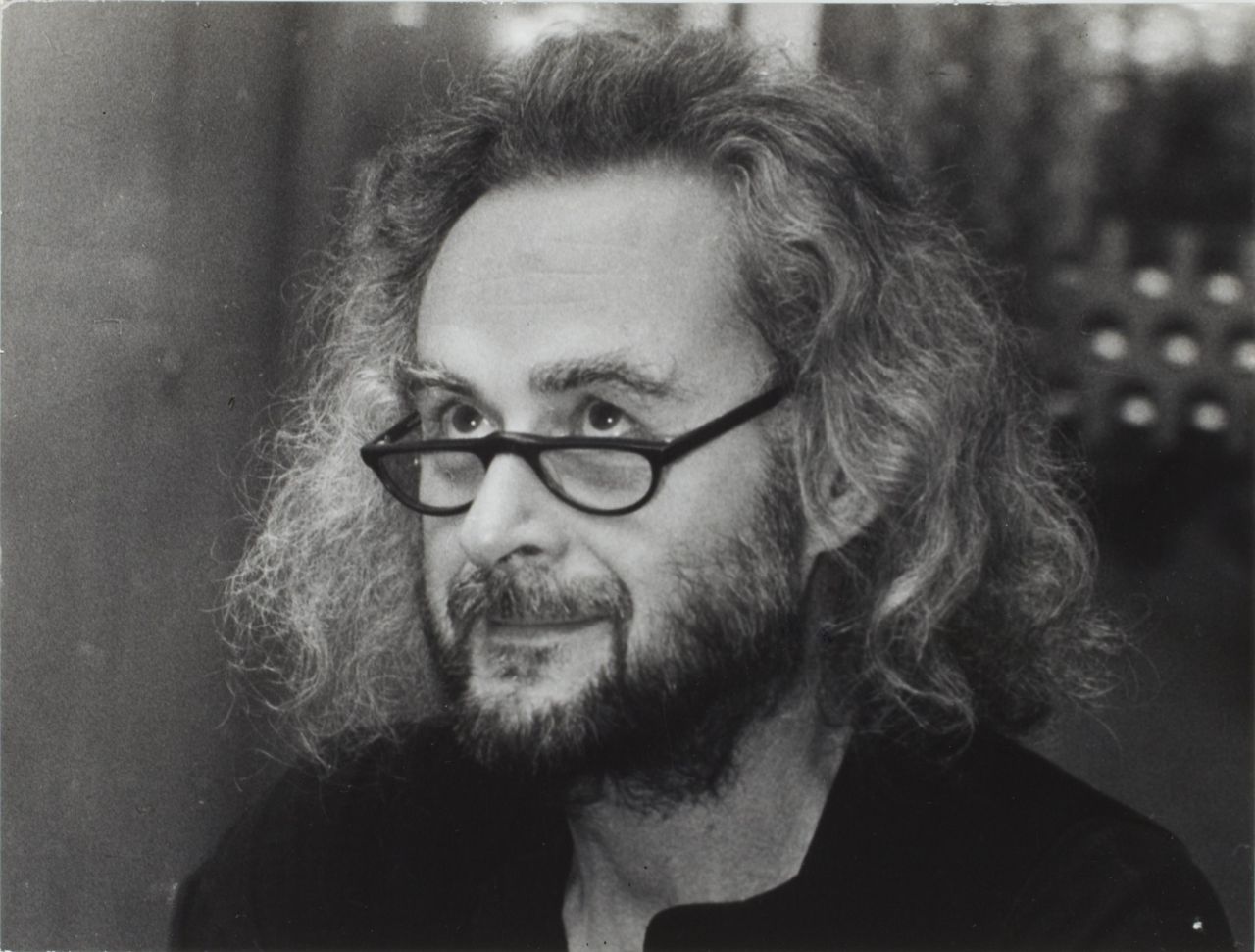 Porträtfoto des Schriftstellers und Drehbuchautors Ulrich Plenzdorf, 1988.
