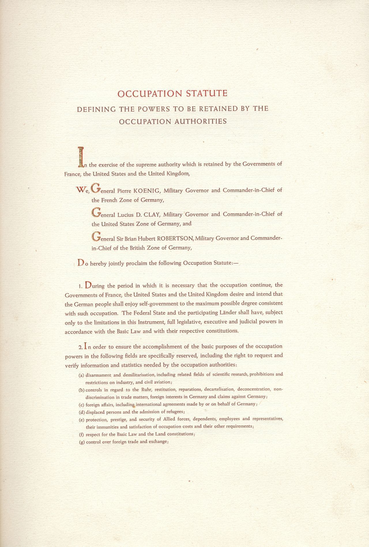 Text auf der Titelseite: Statut D'Occupation Definissant Les Pouvoirs Devant Etre Conserves Par les Autorites Occupantes sowie Occupation Statue defining the powers to be retained by the Occupation Authorities. Es folgenden drei Seiten englischer Text.