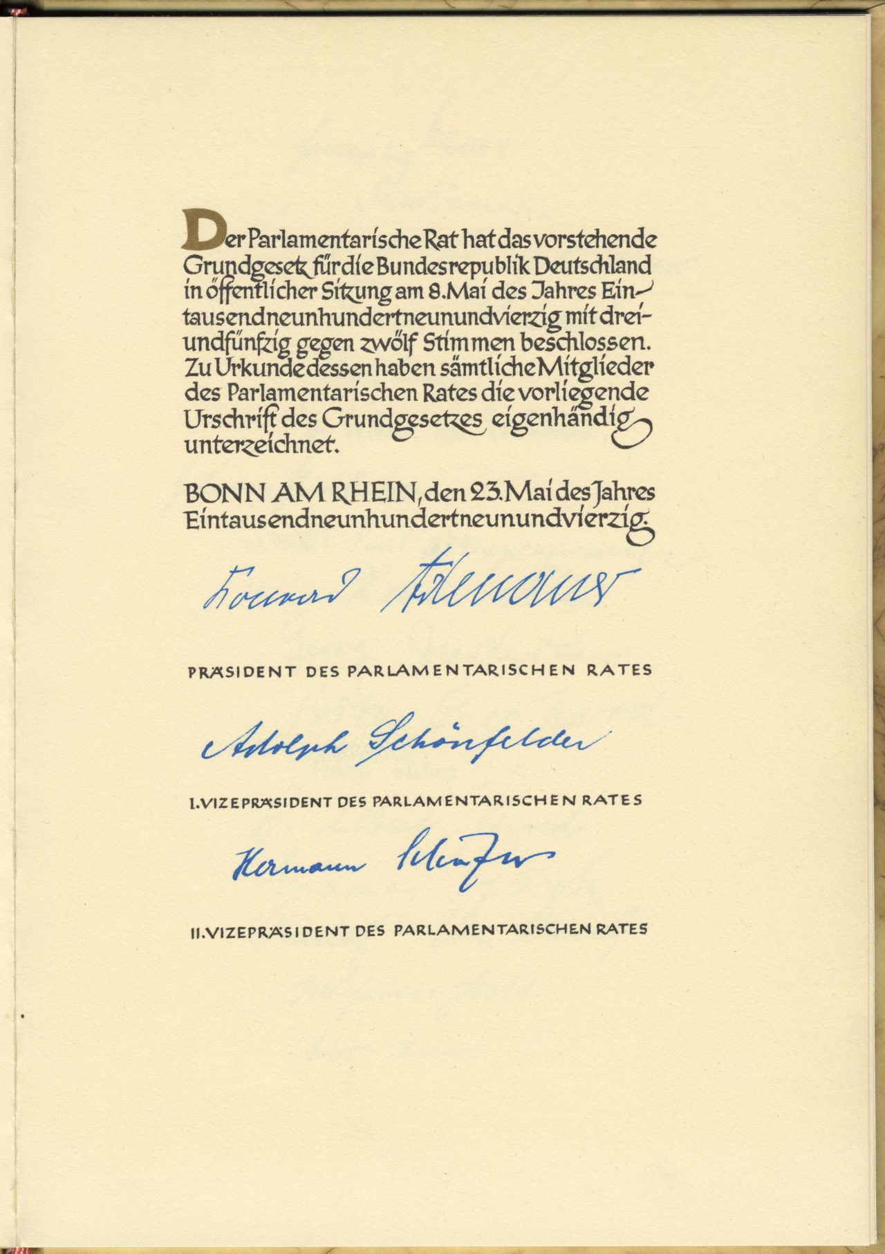 Gebundene und faksimilierte Ausgabe der Originalfassung des Grundgesetzes von 1949. 486. Exemplar der numerierten Ausgabe.